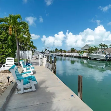Flamingo Bay- Waterfront Pool Home, 30' Dock, Cabana Club Access